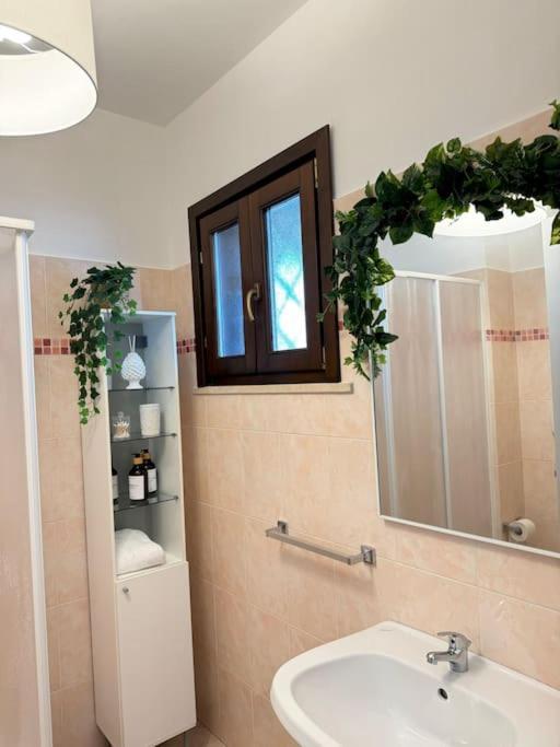 Casa Vacanza Elislor Apartments Fiumicino Exterior foto
