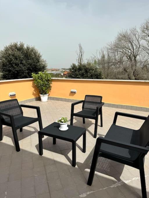 Casa Vacanza Elislor Apartments Fiumicino Exterior foto